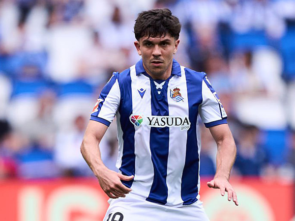 Milan Datangkan Jon Aramburu dari Real Sociedad dengan nilai 15 juta Euro